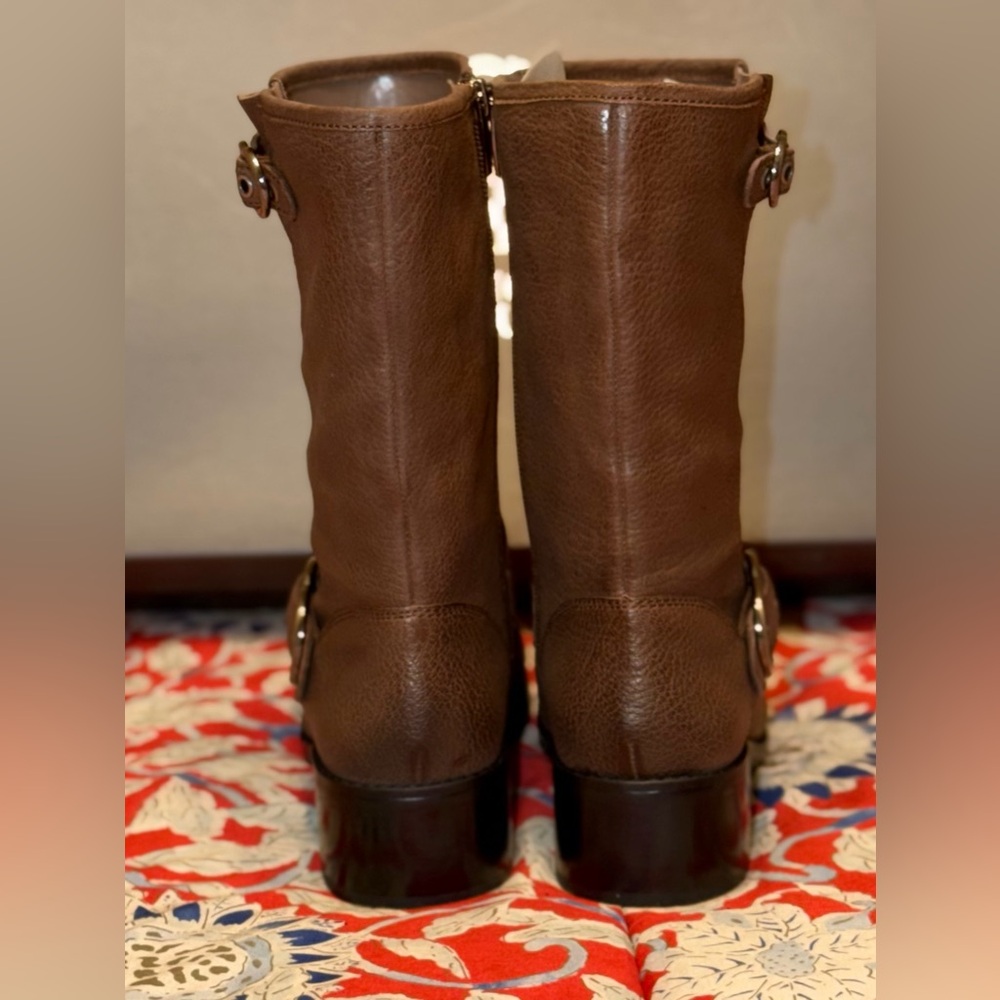 🔥NWT: Vince Camuto Brown Leather Boots - Picture 7 of 11